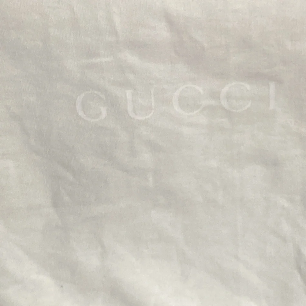 Gucci Dust Bag 18x9 logo Gucci on the bag l